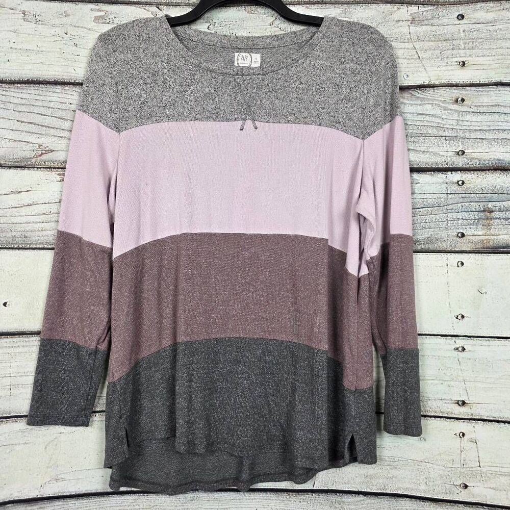 Maurices Colorblock Long Sleeve Top Women’s Medium Stretch Knit